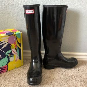 Hunter tall rain boots